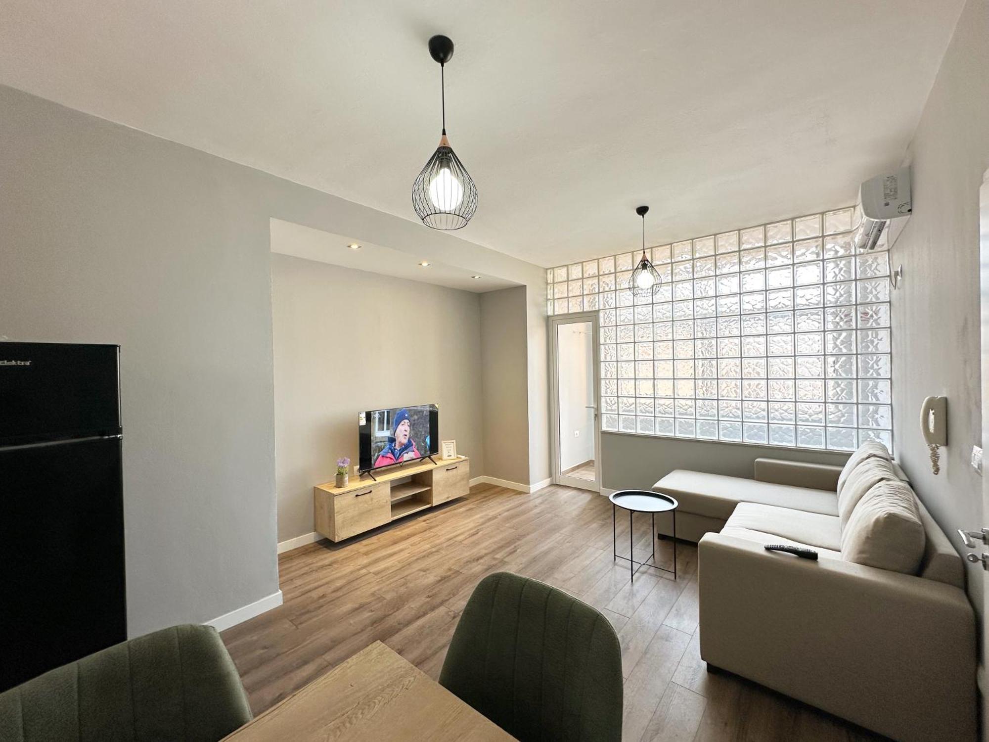 Jo-Al, New Bazaar! Apartment ติรานา ภายนอก รูปภาพ